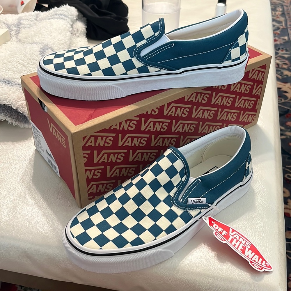NWT Vans Classic Slip-On